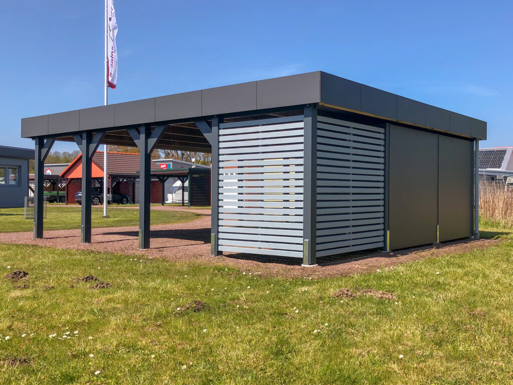 Flachdach-Carport mit eleganter HPL-Blende als Dachabschlusel