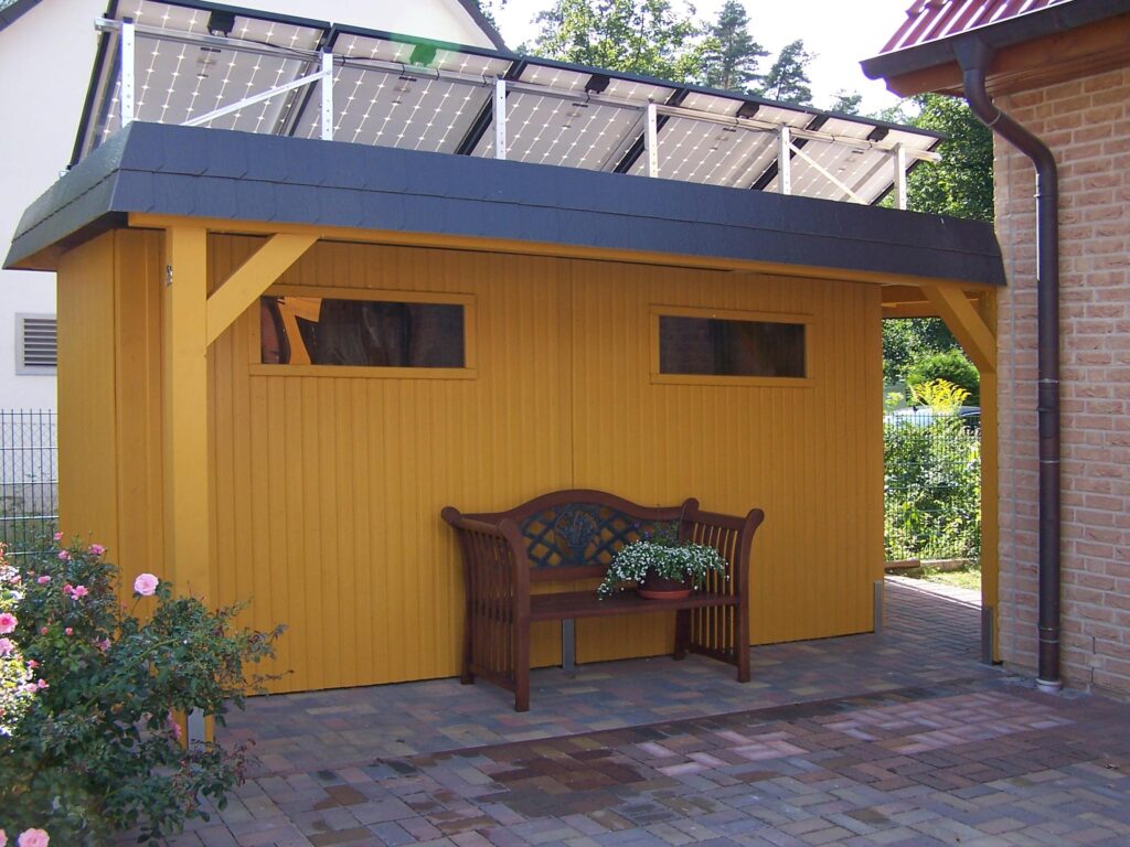 Carport Maßanfertigung aus Holz mit optionaler Solartechnik
