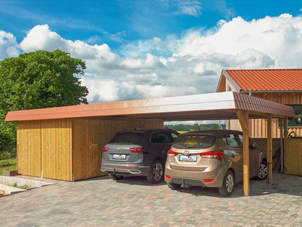 Reihenanlage mit Schindelblende und Abstellkammer