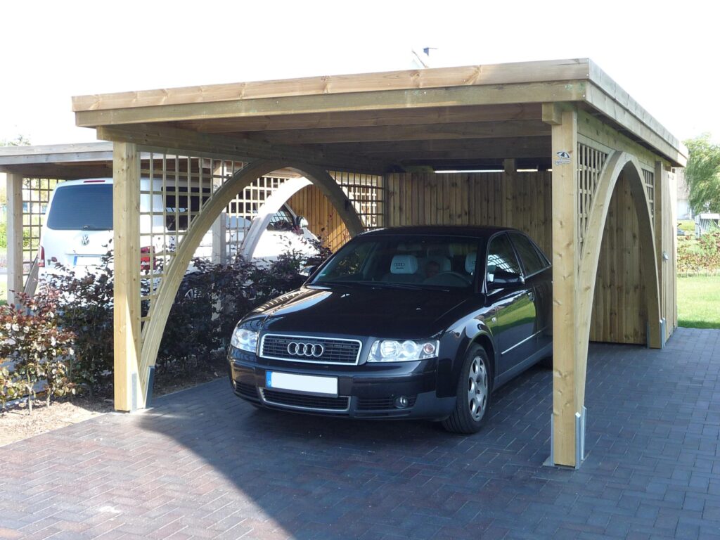 Carport mit Rundbogen und integriertem Bogengang – architektonisches Highlight für Ihr Grundstück