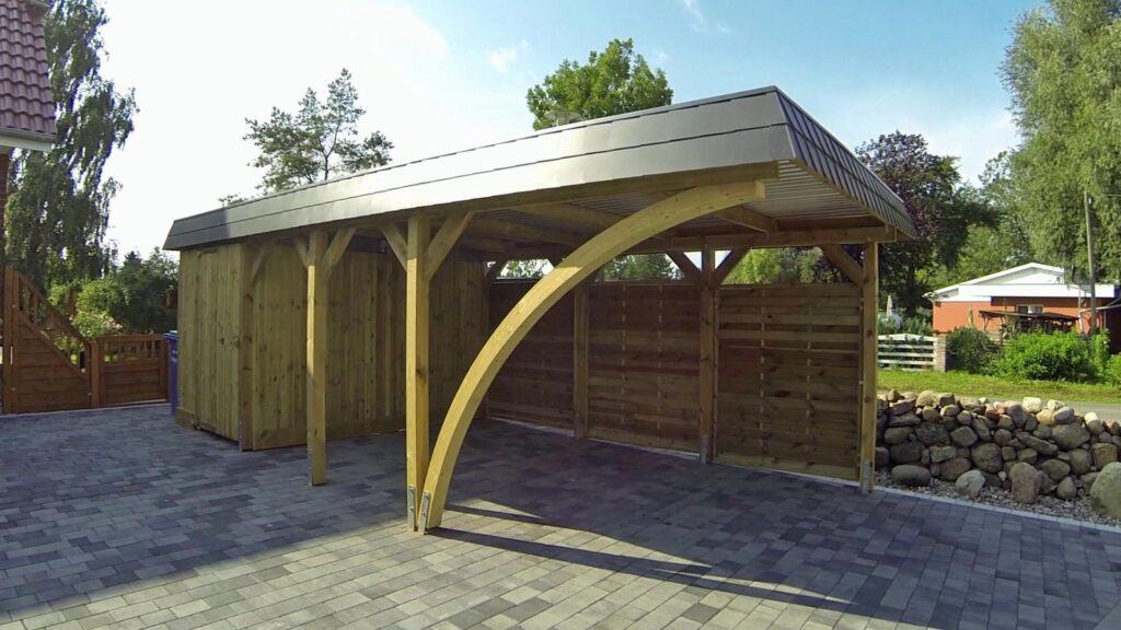 Hochwertiger Rundbogen-Carport aus Holz mit Abstellkammer