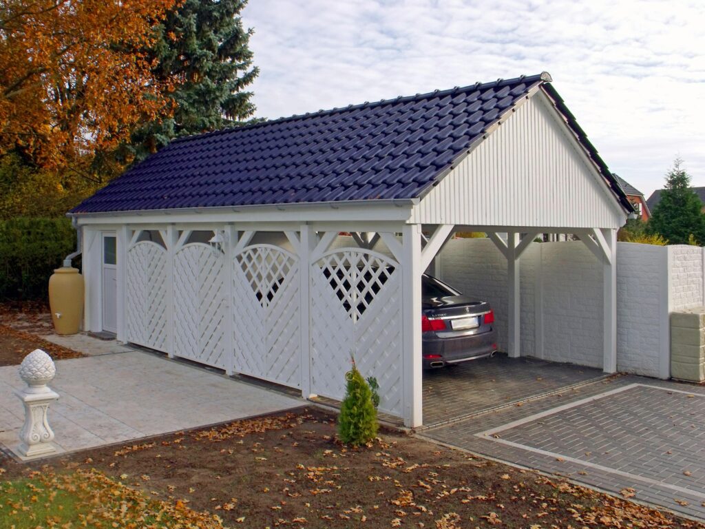 Spitzdach Doppelcarport mit Dachziegeln