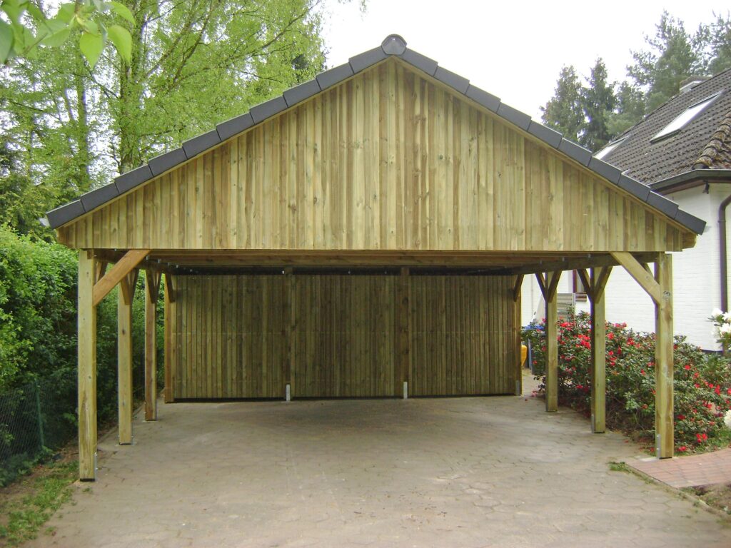 Spitzdach Doppelcarport mit Abstellkammer