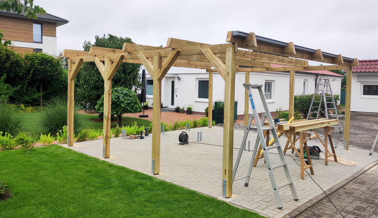Carport Grundgestell fertig aufgebaut
